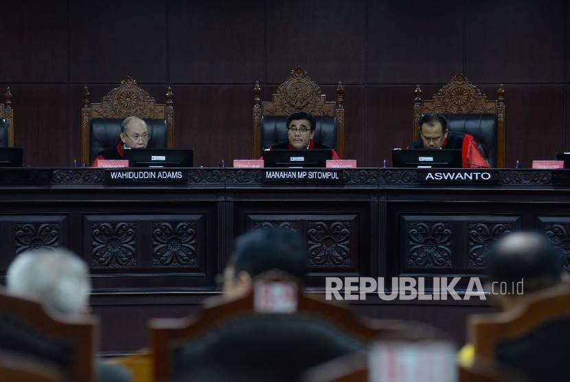 Read more about the article MK Diminta Percepat Proses Uji Materi UU Pemilu