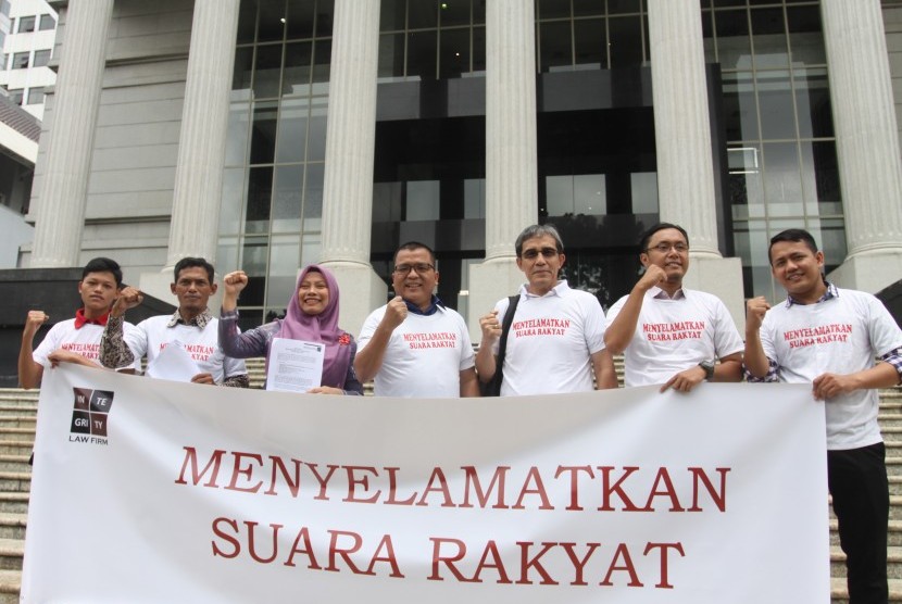 Read more about the article Perludem: Kepastian Hukum yang Kuat Penting untuk KPU