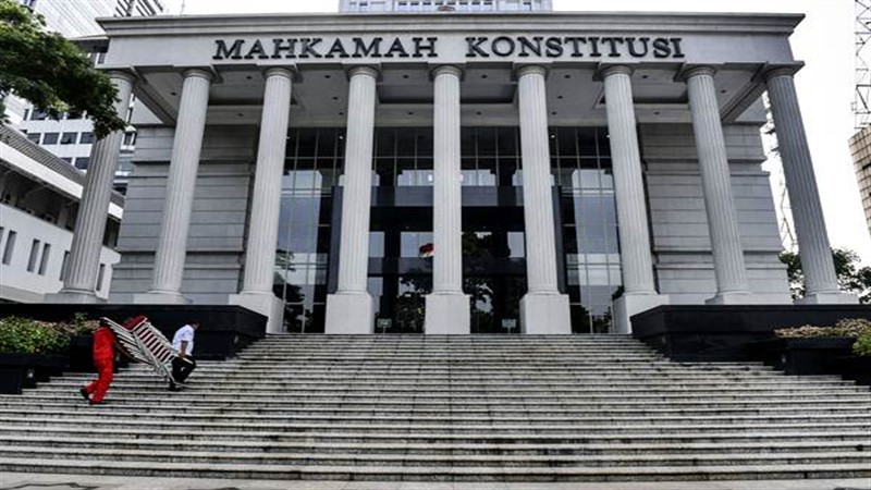 Read more about the article ICW dan Perludem Gugat UU Pilkada, Uji Ketentuan Eks Koruptor Bisa Maju Jadi Gubernur, Bupati, dan Wali Kota