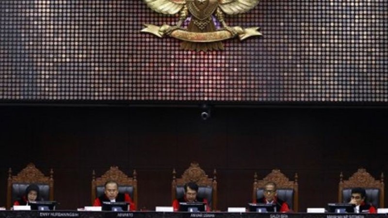 Read more about the article Gugatan syarat pemilih 17 tahun atau sudah kawin ditolak MK, Perludem: ‘Manajemen pilkada makin diperumit’