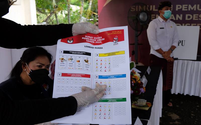 Read more about the article Pemilu 2024 Pakai e-Voting, Perludem: Ruang Pengawasan Hilang!