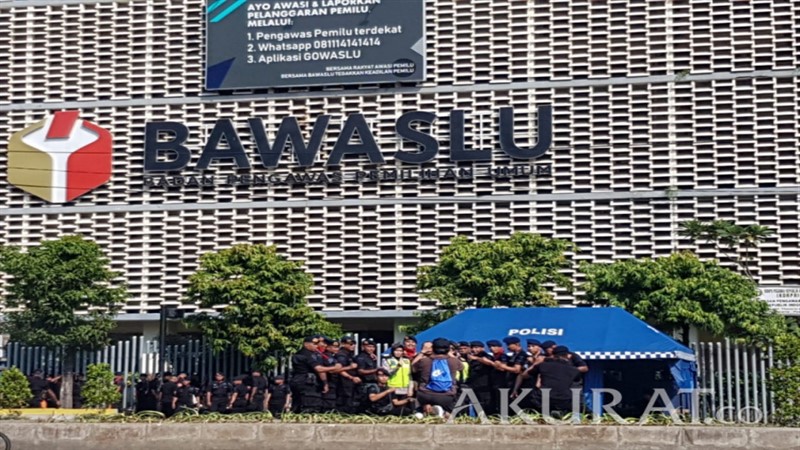 Read more about the article Perludem: Bawaslu Harus Awasi PKPU Syarat Eks Napi Korupsi Maju Pileg